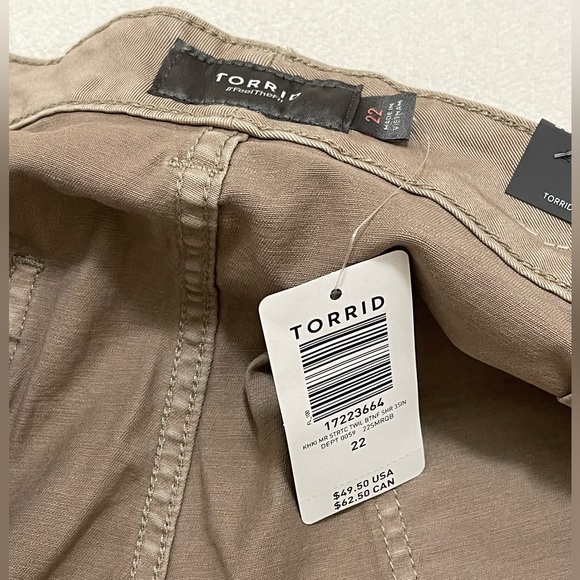 Torrid khaki button front short size 22 - Picture 9 of 13